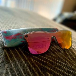 Dakota Mist Blenders Sunglasses 🖤💕💙🔥🔥